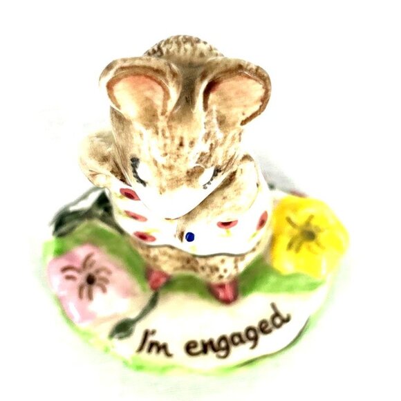 Kitty MacBride The Ring I'm Engaged 2565 Figurine Beswick England 3.5" Porcelain - Picture 5 of 8